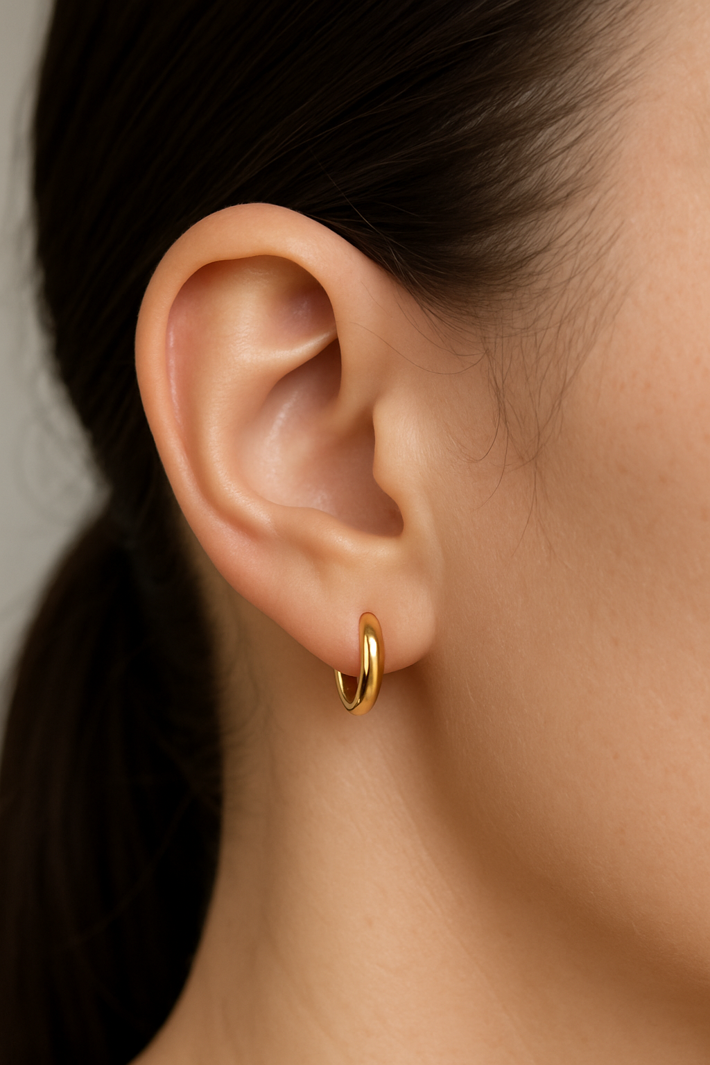 14k Solid Gold Huggie Hoops - 13mm
